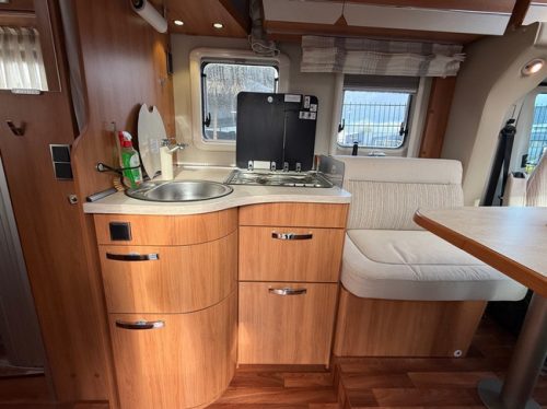 Hymer 598cl Queensbed, Face To Face, Very Spacious Bike Rack, Solar Panel photo: 14
