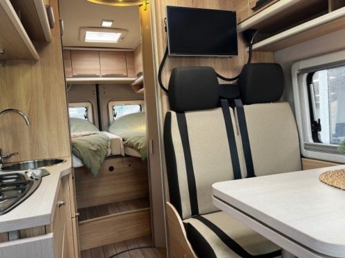 Knaus Boxstar Freeway 640 Automatic Off-Grid Single beds photo: 17