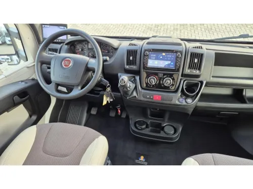 Adria Coral S Queensbett / Topzustand! Foto: 16