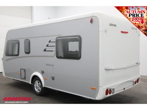 Eriba Nova Light 442 Elegance Awning Central kitchen Single beds LMV photo: 3