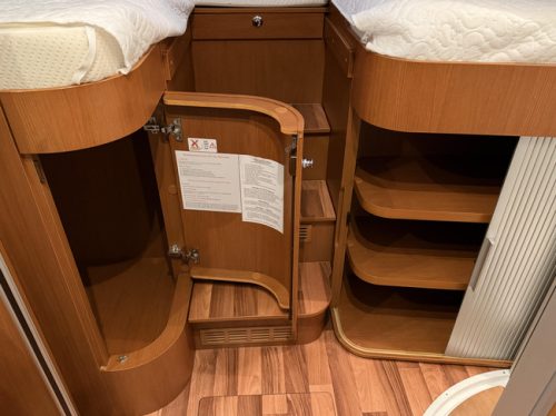 Hymer B678 Enkele bedden-Alde-Luchtv foto: 6