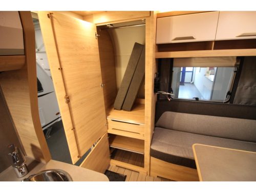 Knaus Sudwind Black Selection 420 QD Transverse bed & Tall refrigerator! photo: 18