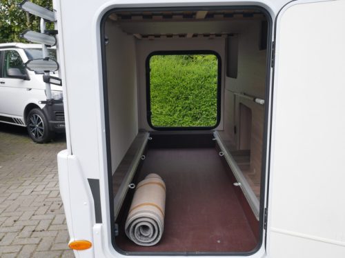 Carado V337, Single beds, 900 kg payload, XL Garage photo: 20