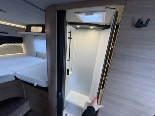 Knaus L!ve Ti 650 MEG Platium Selection Foto: 15
