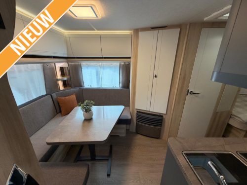 Hobby De Luxe 495 UL SPECIAL PRICE! photo: 0