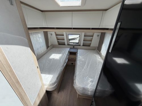 Hobby De Luxe 495 UL MODEL 2027 photo: 6