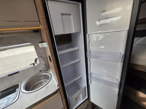Knaus Van TI Vansation 650 MEG Automatik Oyster TV 90L Foto: 9