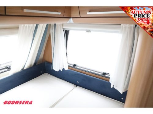 Knaus S&uuml;dwind 450 QU Mover Air Conditioning Bike rack Transverse bed Central kitchen Dinette photo: 13