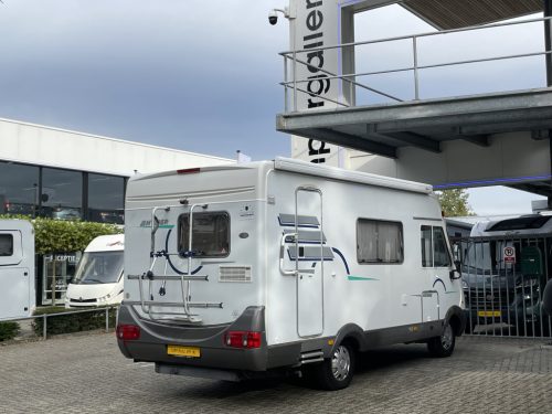 Hymer B544 CAMA ELEVABLE PANEL SOLAR AIRE ACONDICIONADO DE MOTOR CONTROL DE CRUCERO foto: 16