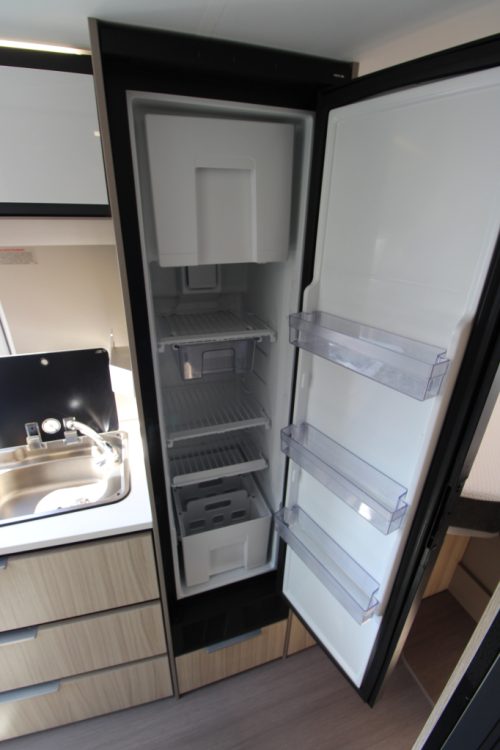 Adria Twin Plus 640 SLB photo: 8