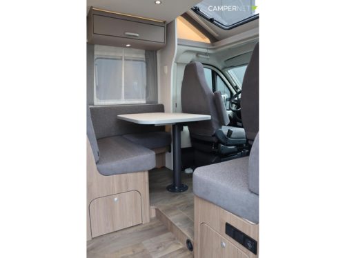 Carado T447 140hp Automatic | Pro+ Package | Drop-down bed | Single beds | Separate shower | Awning | New from stock available | photo: 6