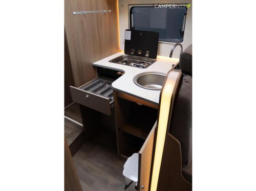 Carado T447 140hp Automatic | Pro+ Package | Pop-up bed | Single beds | Separate shower | Awning | New from stock available | photo: 12