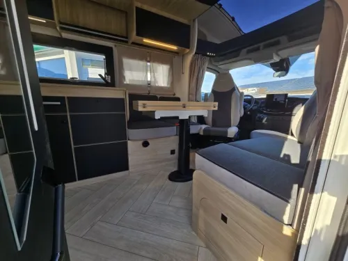 Chausson 777 Premium Etappe Line 8 speed auto. photo: 10