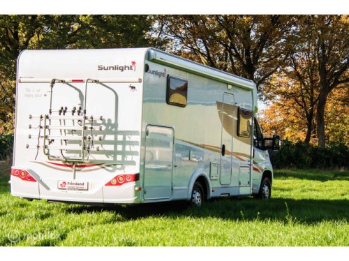 Sunlight T67 Single beds and Pop-top roof photo: 5