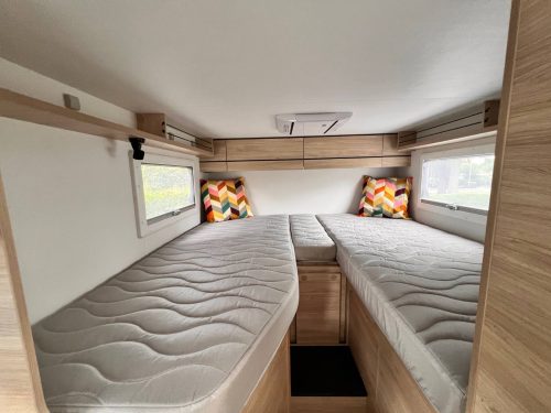 CHAUSSON S697 Sport Line | Arctic | 170 PK | Automaat | Airco | Biketrans | LPG | 14.476 km foto: 17