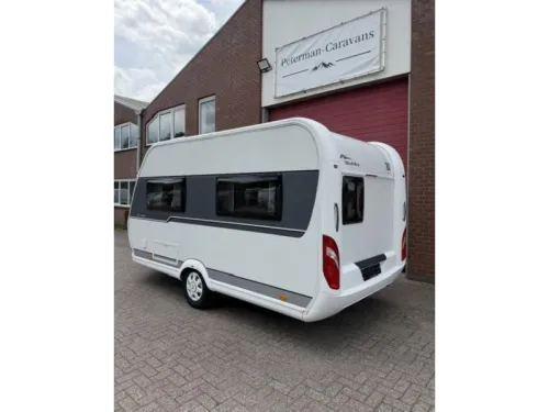 Hobby De Luxe 400 SFE Incl. Mover and Awning photo: 4