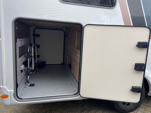 B&uuml;rstner Limited T 690 Citroen photo: 7