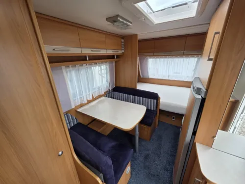 Caravelair Allegra 410 photo: 3