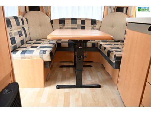 Hobby De Luxe 460UFe photo: 9