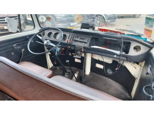 Volkswagen T2b Panelvan Westfalia avec int&eacute;rieur camping-car photo : 3