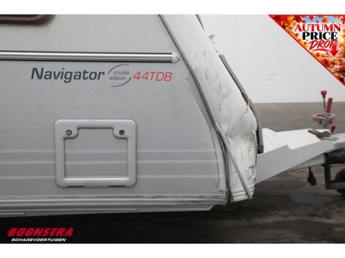 Kip Navigator 44 TDB Mover Radio Central kitchen Single beds Heater photo: 9