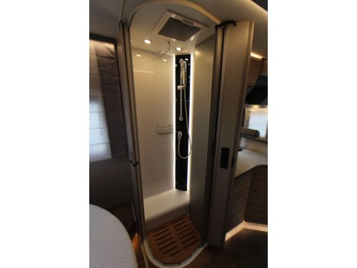 Dethleffs Pulse I 7051 GT-Line DBM Cama de matrimonio + Techo elevable foto: 22