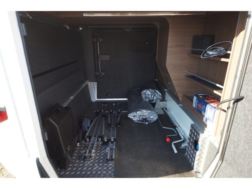 Hymer B 704 SL /Alde heating/Automatic photo: 22