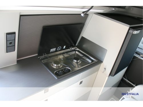 Westfalia Kelsey 136hp Auto. electric bed | photo: 13