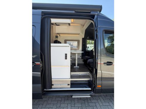Kabe Travel Master Van 690LB V6 190PK Einzelbetten Solarmodul Anh&auml;ngerkupplung Foto: 14