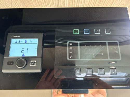 Chausson 718 EB 2.3 131 HP Fiat Ducato Semi-Integrated Camper QUEENS BED IN Height adjustable photo: 13