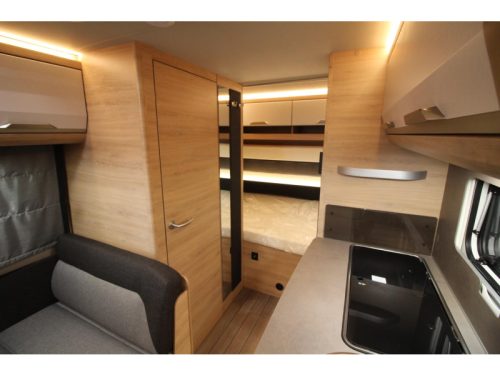 Knaus Sudwind Black Selection 420 QD Transverse bed & Tall refrigerator! photo: 7