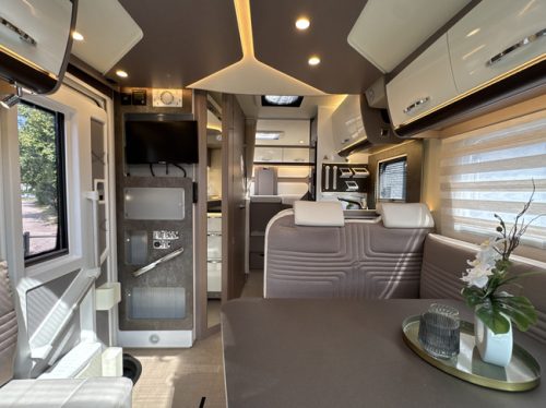 B&uuml;rstner Lyseo TD 690 G Harmony Line Black Pearl 160 PS AUTOMATIK 9-Gang Euro6 Fiat Ducato **Flacher Boden/Einzelbetten/Maxxfa/ Satellit Foto: 7