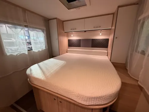 Sunlight T 69 L Queensbed - Hubdach  Foto: 13