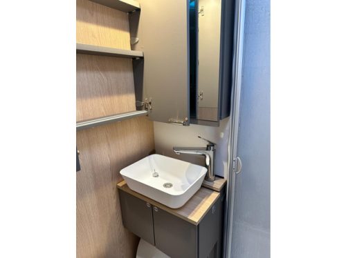 LMC TOURER T 660 G FIAT SINGLE BEDS SUPER OFFER 2024 photo: 13