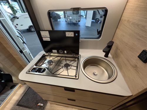Weinsberg CaraCompact Pepper 600 MF Automatik / Kombi E Foto: 14