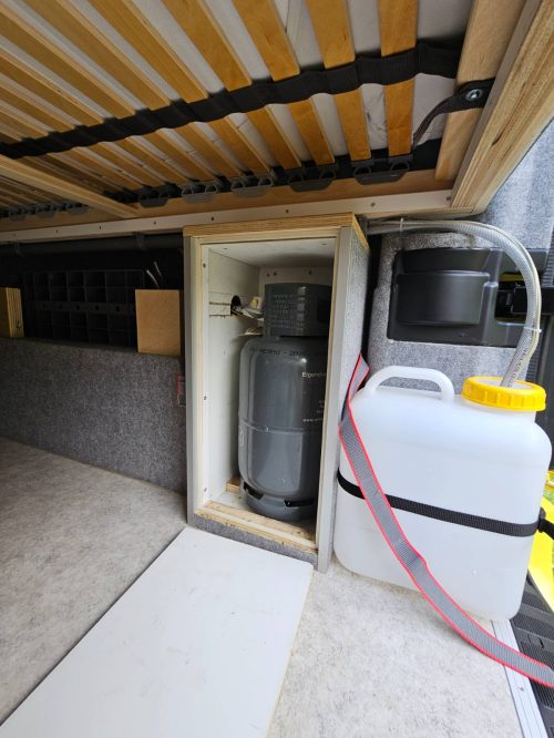 Mercedes Sprinter 319 bluetec photo: 18