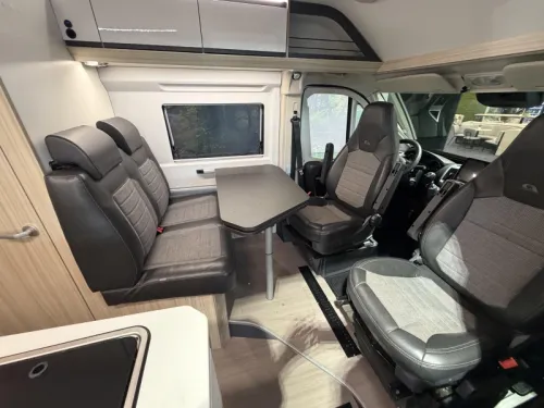 Adria Twin Axess 640 SL solar panel / inverter photo: 8