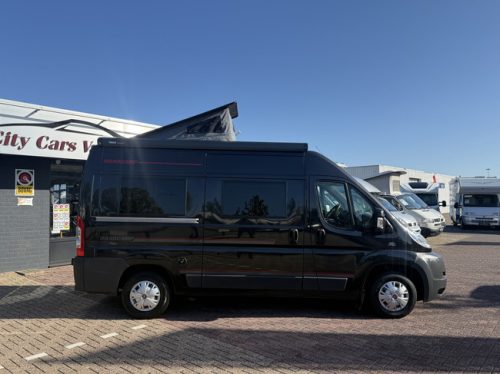Fiat Kastenwagen professioneller Eigenbau 3.0 Multijet 177 PS Euro 5 Querbett Hubdach Toilette Webasto Standheizung Klimaanlage Markise Fahrradtr&auml;ger Anh&auml;ngerkupplung Foto: 2