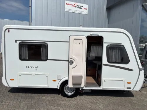 Eriba Nova Light 465 awning mover flyscreen photo: 11