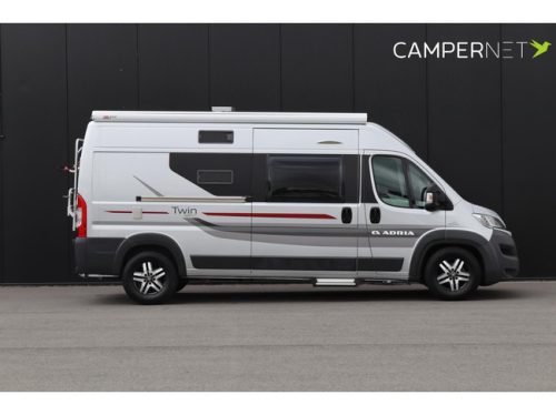 Adria TWIN 600 SPT Multijet 150pk | Omvormer | Luifel | Trekhaak | Bearlock | Fietsendrager | Dwarsbed | LED TV | Parkeersensoren acht photo: 3