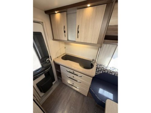 Hobby De Luxe 400 SFE Incl. Awning and Awning photo: 19