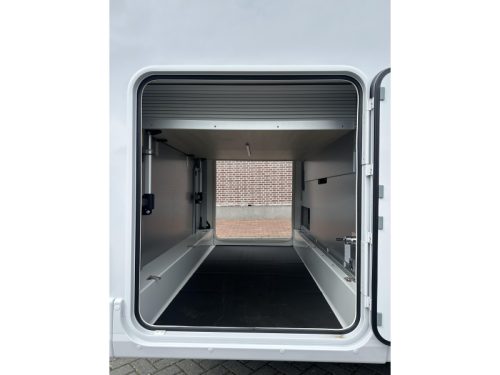 Rapido 686 F Automatic, Face to Face  photo: 5
