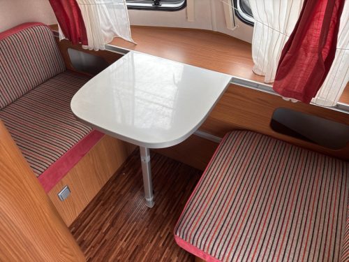Eriba Touring Triton 430 Thule Kassettenmarkise Foto: 5