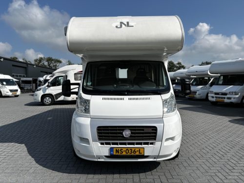 Elnagh M200 CPT Wheelchair-accessible Motorhome with lift photo: 23