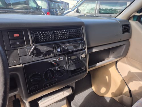 Volkswagen California 2.5 TDI T4 Beach Westfalia  photo: 9