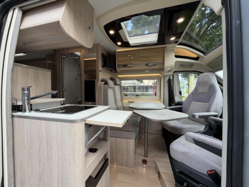 Rapido V 68 Single beds version  photo: 15