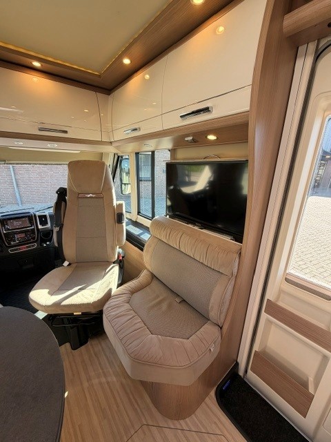Carthago C-Tourer I 149 LE, Automatik, ohne Hubbett! Foto: 3