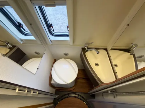 Knaus VANTourer 600 L Original NL Motorhome NAP photo: 10