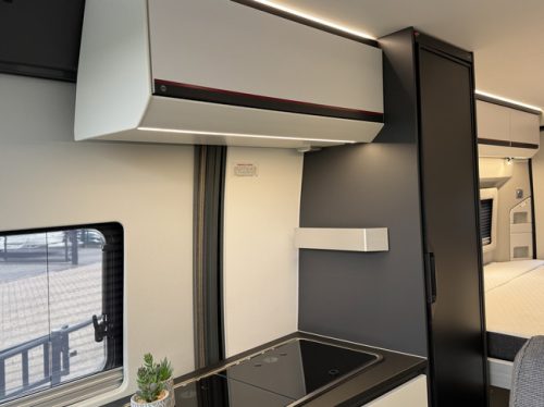 Adria Twin Sports 640 SGX Supreme 180 ch AUTOMATIQUE 9 vitesses Euro6 Fiat Ducato Maxi 4250 kg **Lits jumeaux r&eacute;glables en hauteur/Toit relevable avec photo : 19