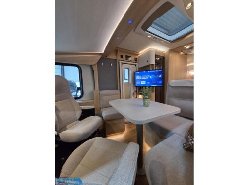 Hymer BMC-I 680 *170hp Automatic* Leveling System* Fully loaded options photo: 9